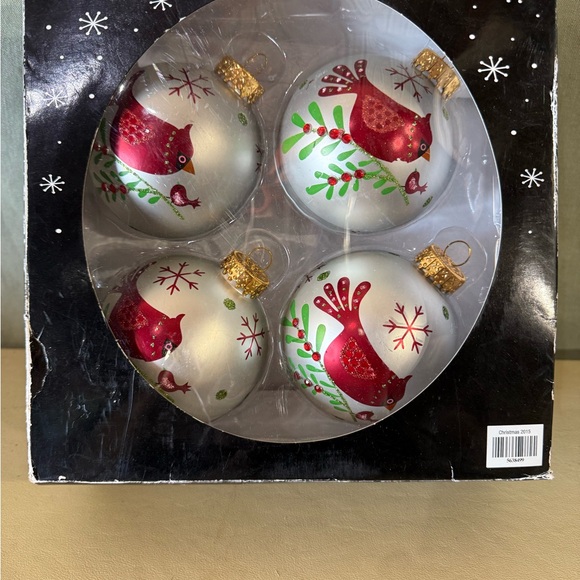 None Other - Elegant Holiday Ornament Set with Red Cardinals